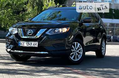 Внедорожник / Кроссовер Nissan Rogue 2017 в Днепре