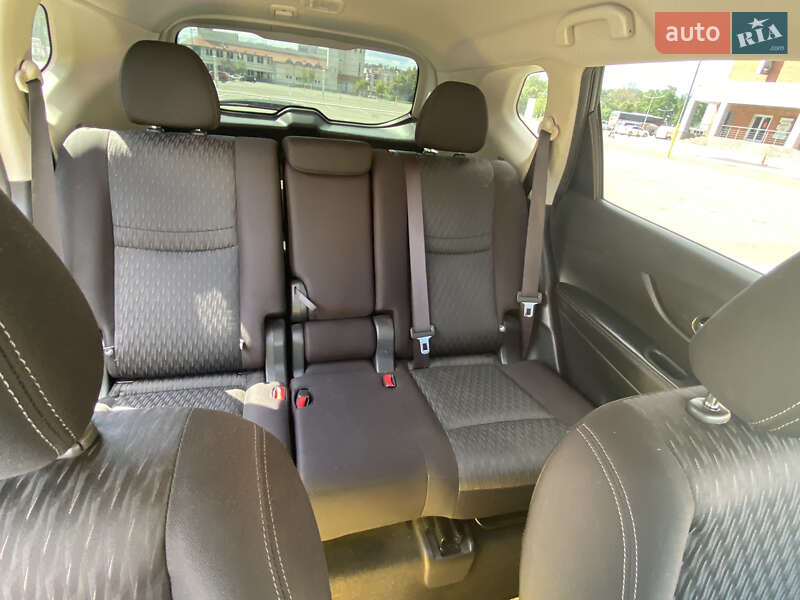 Внедорожник / Кроссовер Nissan Rogue 2020 в Киеве фото 24 Внедорожник / Кроссовер Nissan Rogue 2020 в Киеве