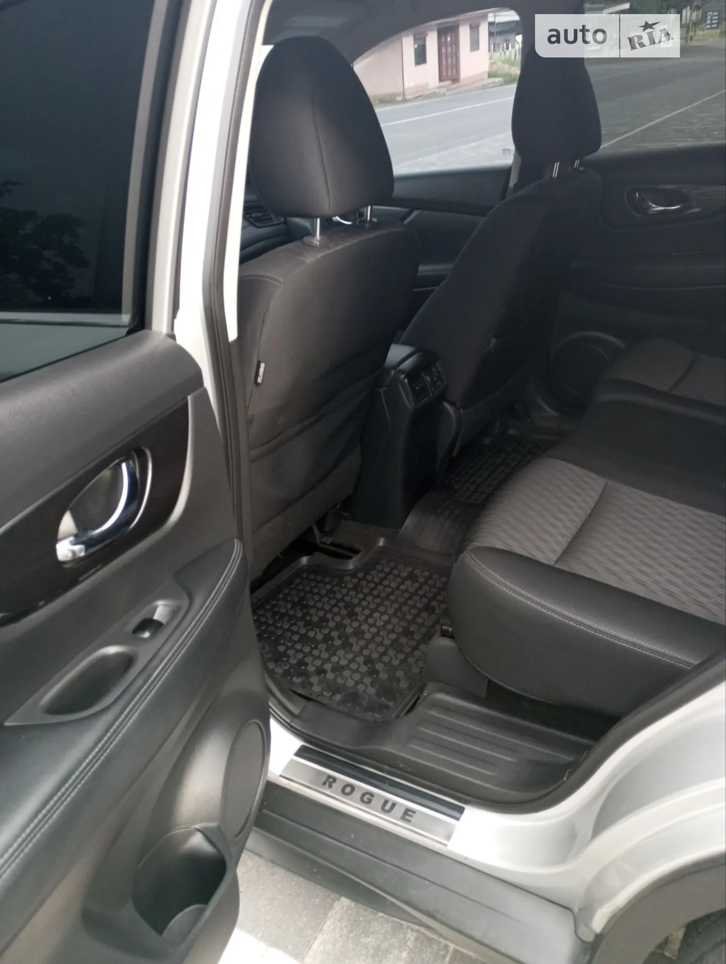 2017 Nissan Rogue - мініатюра 15