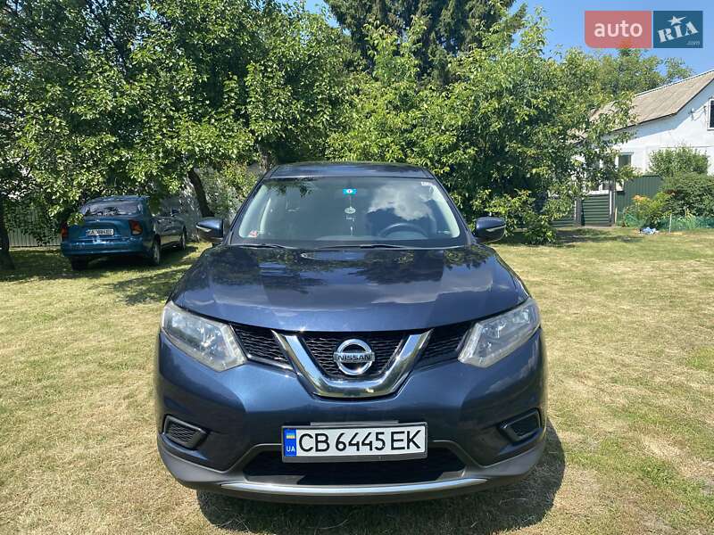 Внедорожник / Кроссовер Nissan Rogue 2015 в Киеве