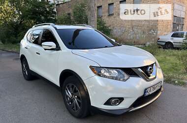 Позашляховик / Кросовер Nissan Rogue 2016 в Києві