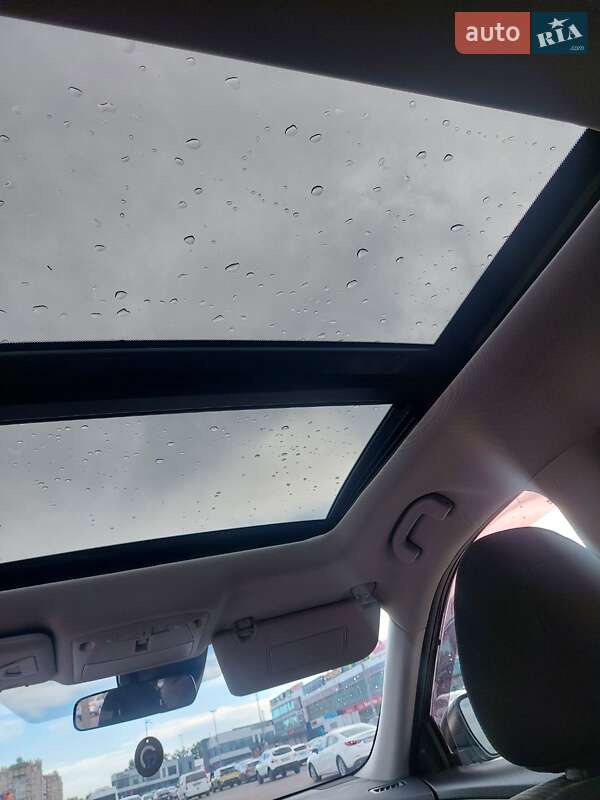 Внедорожник / Кроссовер Nissan Rogue 2019 в Вишневом