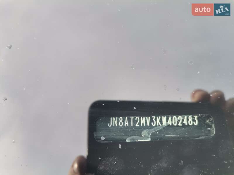 Внедорожник / Кроссовер Nissan Rogue 2019 в Вишневом