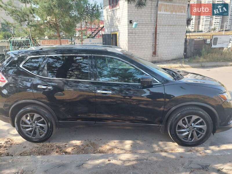 Позашляховик / Кросовер Nissan Rogue 2016 в Києві