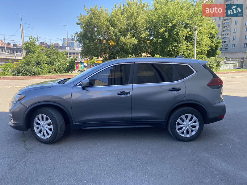 Внедорожник / Кроссовер Nissan Rogue 2018 в Киеве