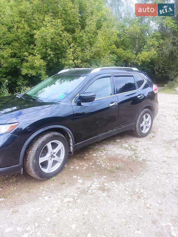 Внедорожник / Кроссовер Nissan Rogue 2016 в Тернополе