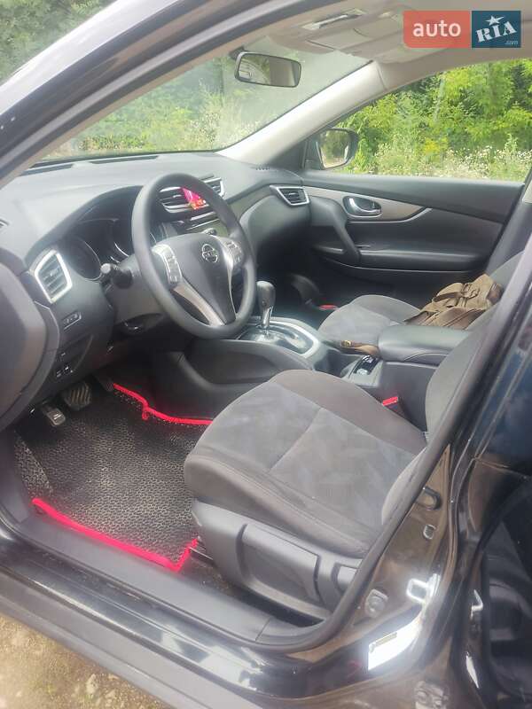 Внедорожник / Кроссовер Nissan Rogue 2016 в Тернополе