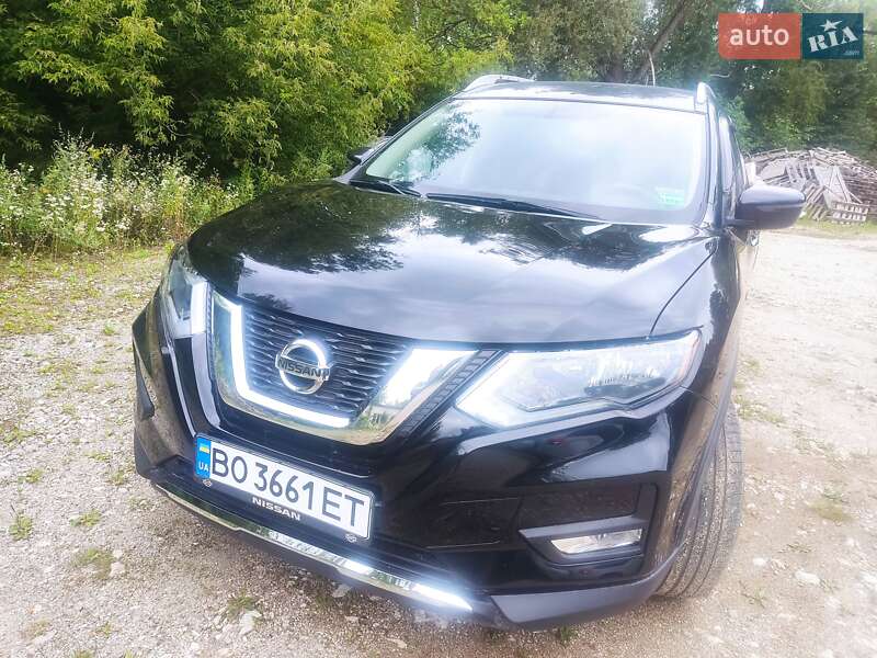 Внедорожник / Кроссовер Nissan Rogue 2016 в Тернополе