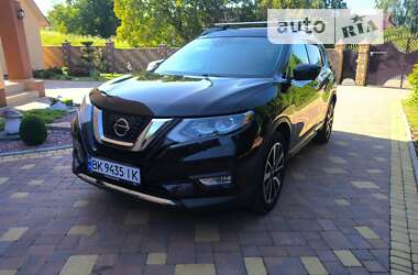 Позашляховик / Кросовер Nissan Rogue 2019 в Рівному