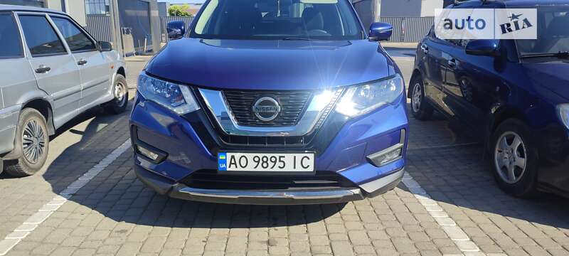 Позашляховик / Кросовер Nissan Rogue 2018 в Мукачевому