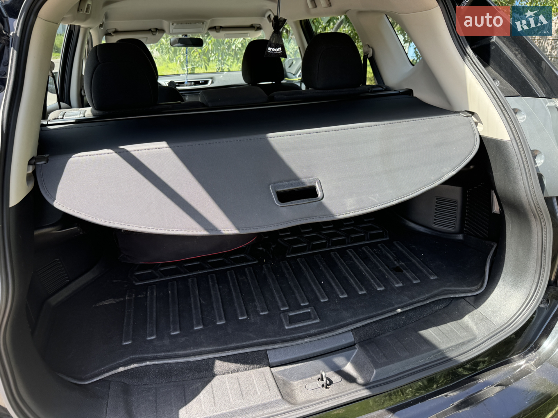 2016 Nissan Rogue - мініатюра 17