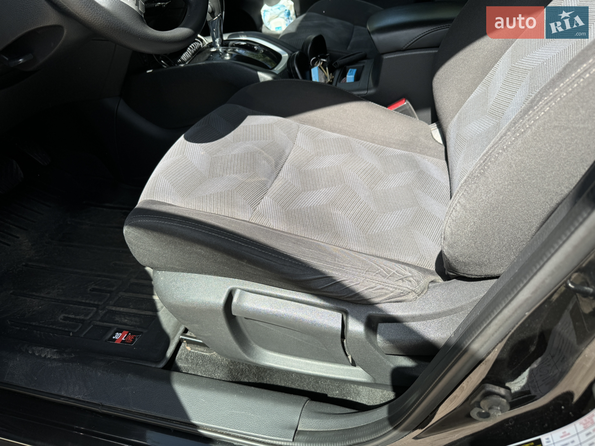2016 Nissan Rogue - мініатюра 32