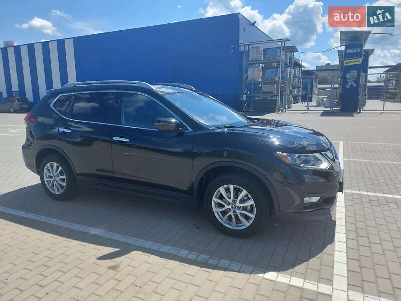 Позашляховик / Кросовер Nissan Rogue 2019 в Дубні