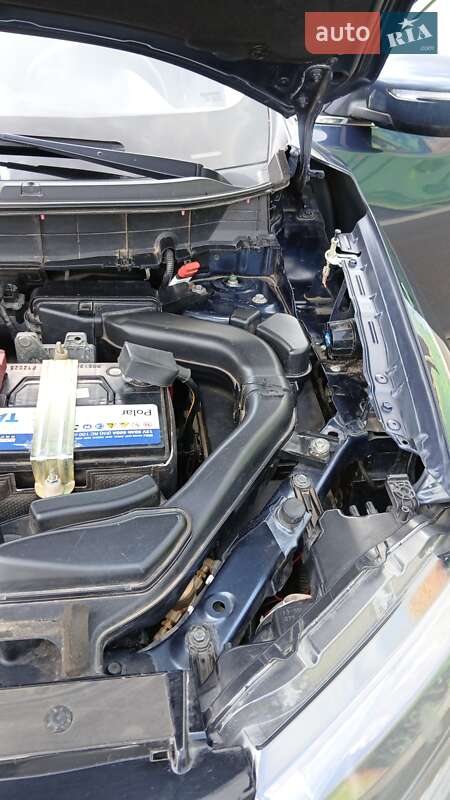 Внедорожник / Кроссовер Nissan Rogue 2015 в Одессе