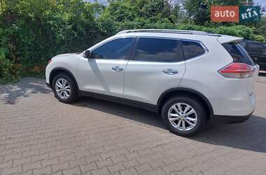 Внедорожник / Кроссовер Nissan Rogue 2015 в Киеве