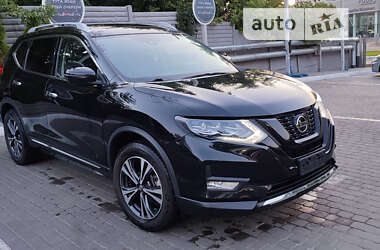 Позашляховик / Кросовер Nissan Rogue 2017 в Харкові