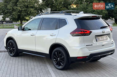 Позашляховик / Кросовер Nissan Rogue 2018 в Рівному