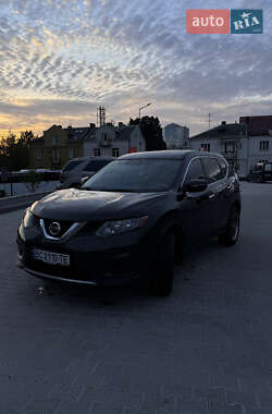 Позашляховик / Кросовер Nissan Rogue 2014 в Львові