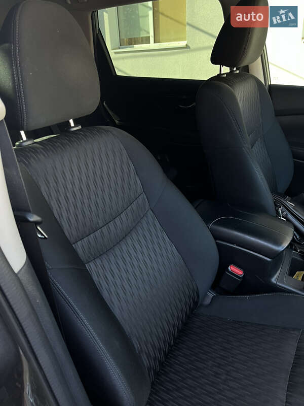 Внедорожник / Кроссовер Nissan Rogue 2018 в Коломые