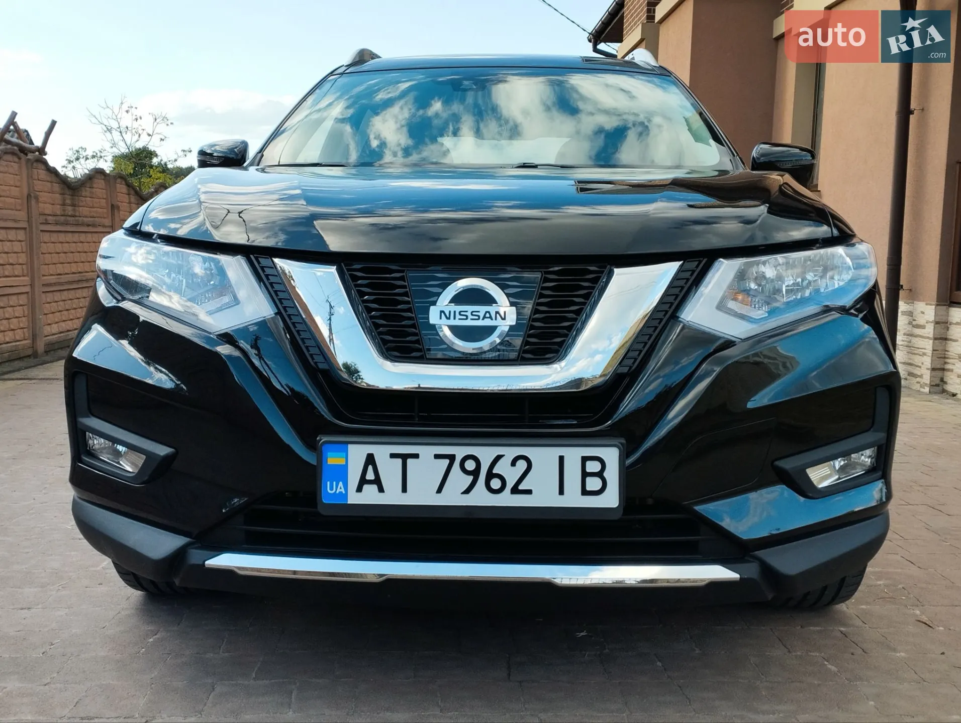 2019 Nissan Rogue - мініатюра 2