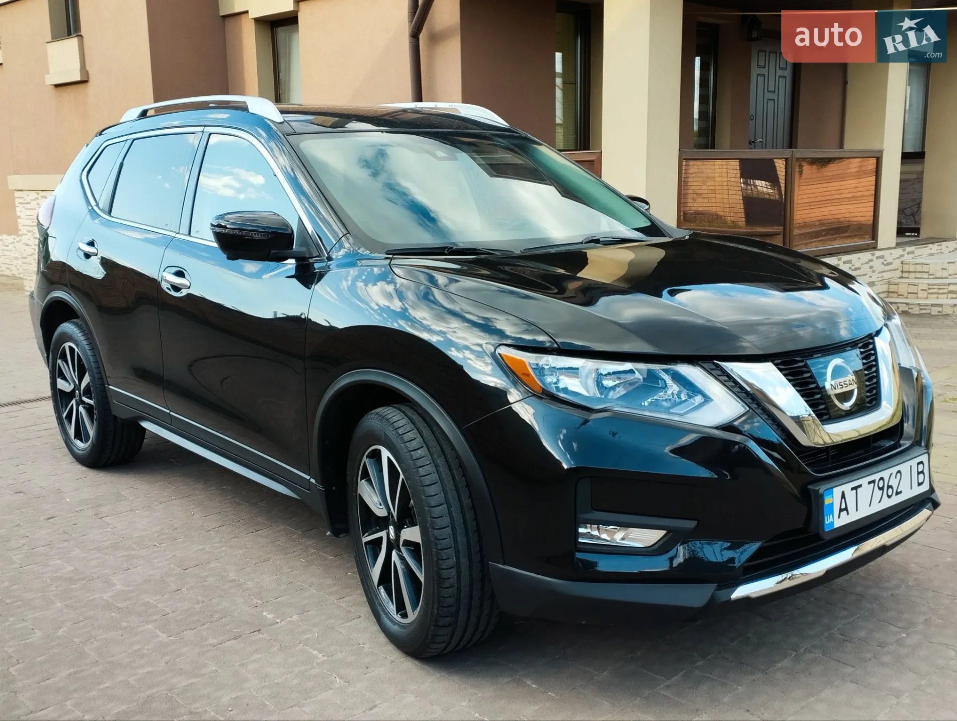 2019 Nissan Rogue - фото 1