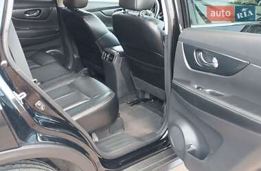 Внедорожник / Кроссовер Nissan Rogue 2019 в 
