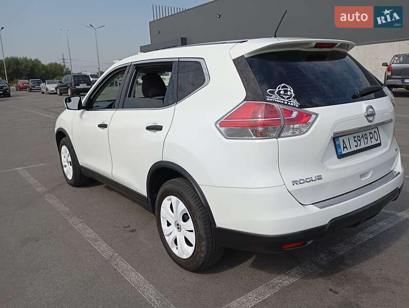 Позашляховик / Кросовер Nissan Rogue 2016 в Ірпені
