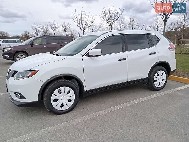 Позашляховик / Кросовер Nissan Rogue 2016 в Ірпені