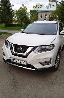 Внедорожник / Кроссовер Nissan Rogue 2017 в Самборе