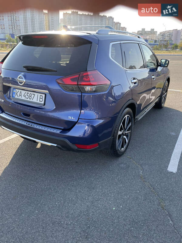 Внедорожник / Кроссовер Nissan Rogue 2018 в Киеве