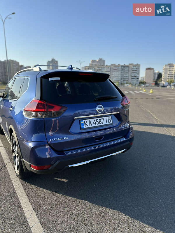 Внедорожник / Кроссовер Nissan Rogue 2018 в Киеве