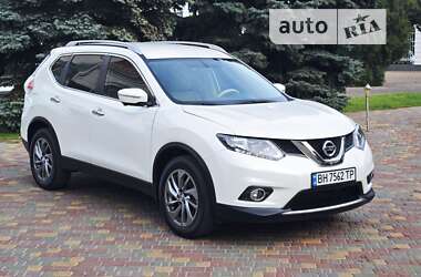 Позашляховик / Кросовер Nissan Rogue 2015 в Одесі