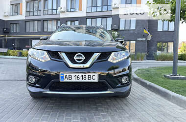 Внедорожник / Кроссовер Nissan Rogue 2015 в Виннице