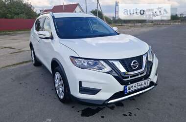 Внедорожник / Кроссовер Nissan Rogue 2016 в Житомире