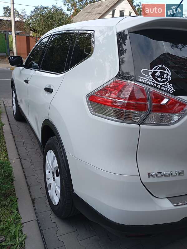 Позашляховик / Кросовер Nissan Rogue 2016 в Ірпені