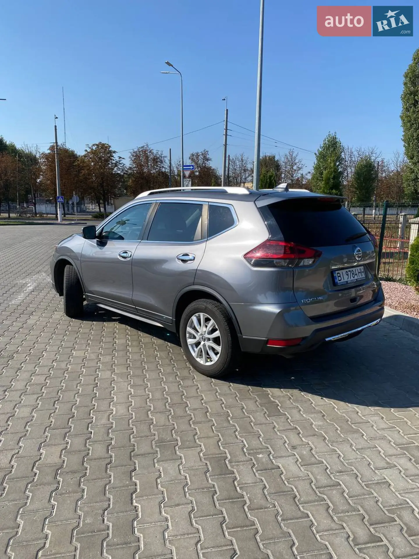 2018 Nissan Rogue - мініатюра 11