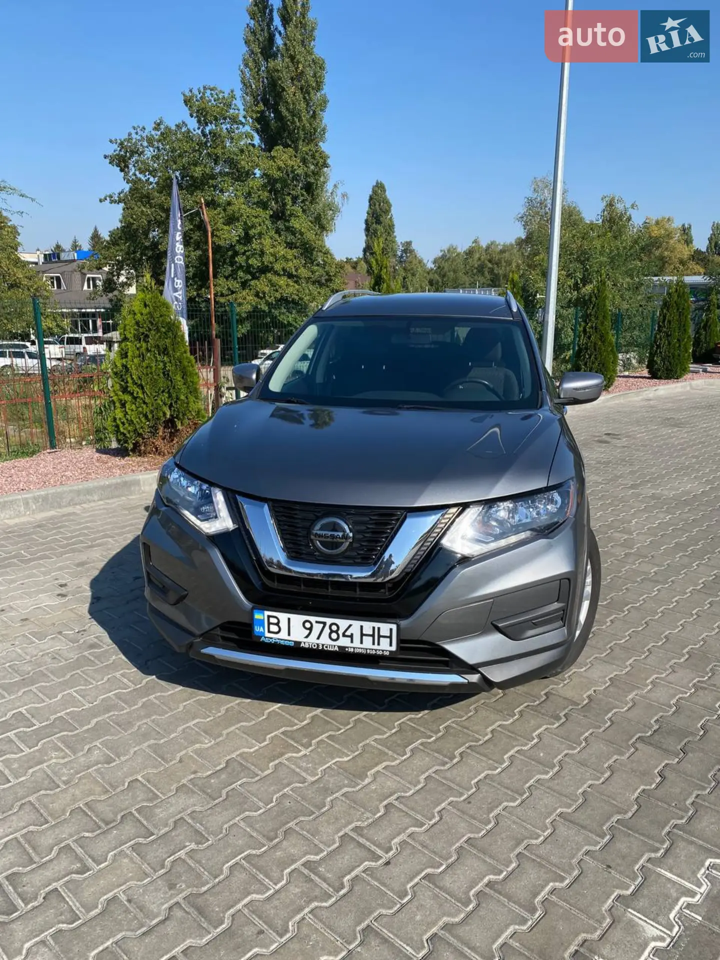 2018 Nissan Rogue - мініатюра 3