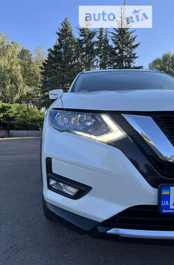 Позашляховик / Кросовер Nissan Rogue 2017 в 