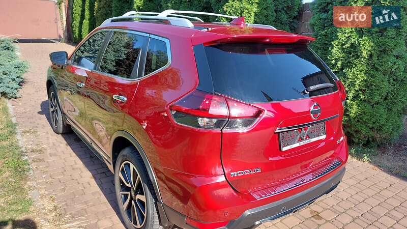 Внедорожник / Кроссовер Nissan Rogue 2018 в Киеве