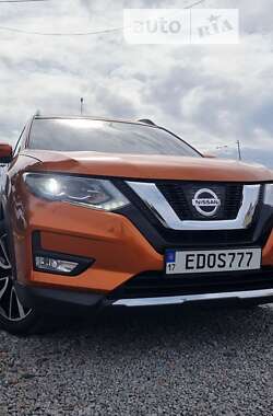 Позашляховик / Кросовер Nissan Rogue 2018 в Сумах