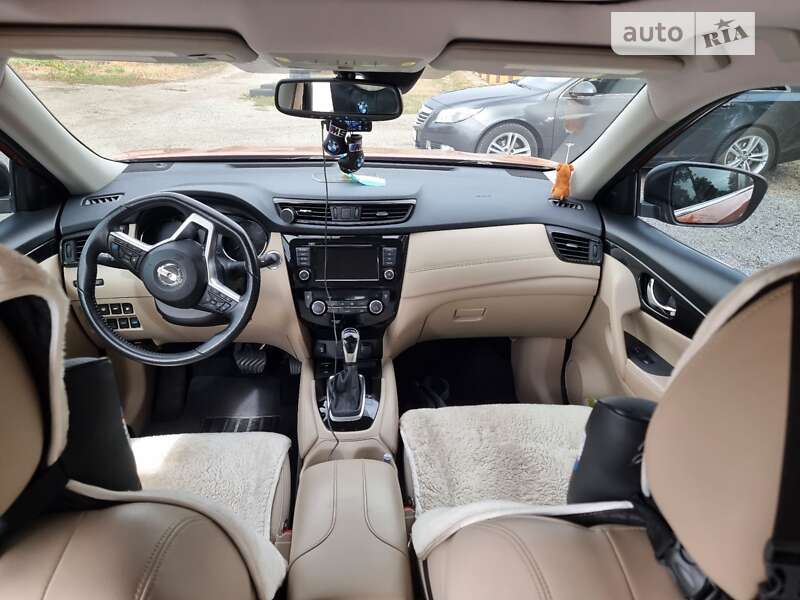 Внедорожник / Кроссовер Nissan Rogue 2018 в Сумах