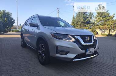 Позашляховик / Кросовер Nissan Rogue 2017 в Херсоні