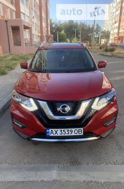 Внедорожник / Кроссовер Nissan Rogue 2017 в Харькове