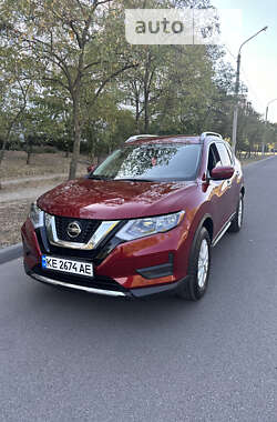 Внедорожник / Кроссовер Nissan Rogue 2020 в Каменском