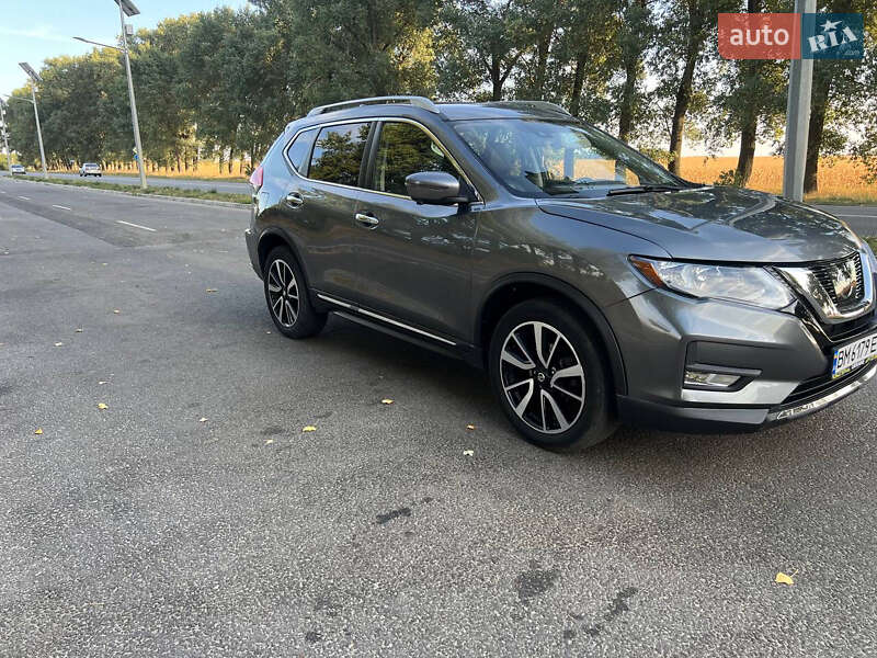 Внедорожник / Кроссовер Nissan Rogue 2019 в Ромнах