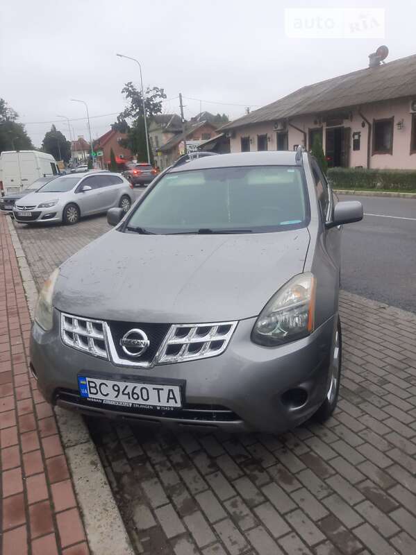 Внедорожник / Кроссовер Nissan Rogue 2014 в Львове