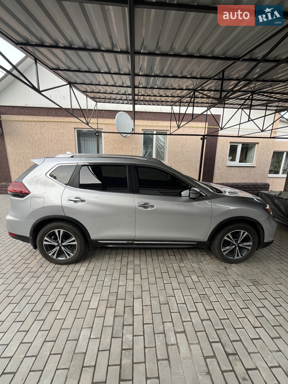2017 Nissan Rogue - мініатюра 16