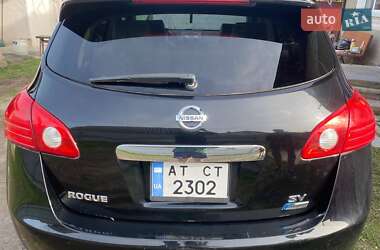 Внедорожник / Кроссовер Nissan Rogue 2012 в Ивано-Франковске