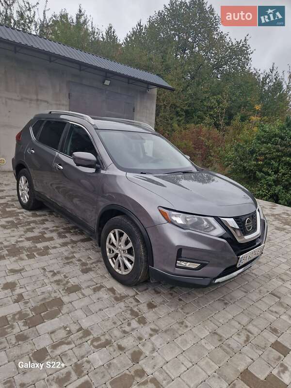 Позашляховик / Кросовер Nissan Rogue 2018 в Хмельницькому