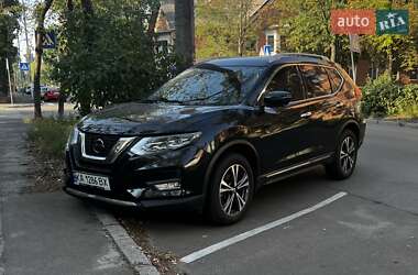 Позашляховик / Кросовер Nissan Rogue 2017 в Києві